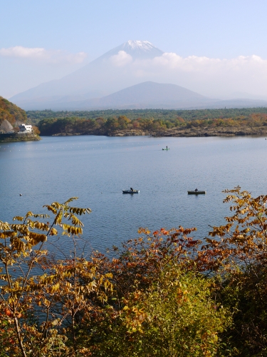精進湖の富士山の写真18