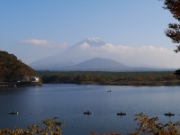 精進湖の富士山のサムネイル写真27