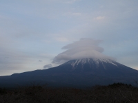 もちや遊園地の富士山のサムネイル写真1