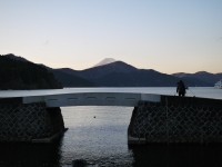 箱根町港の富士山のサムネイル写真3