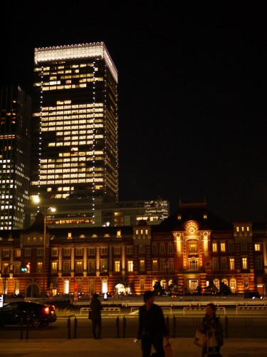 東京駅（丸の内口）の夜景9